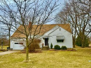 5206 Schenk Rd, Sandusky, OH 44870