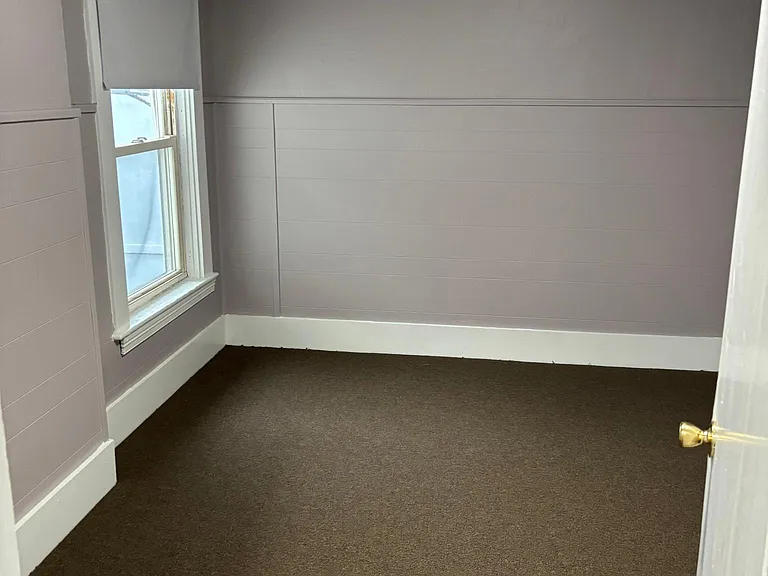 292 Bay St #3-R — Photo 6