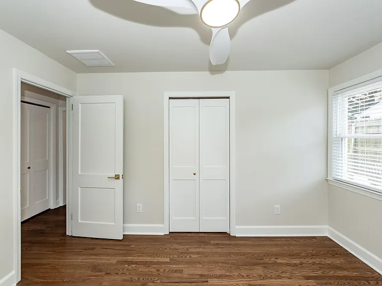 17 Vincent Dr #A — Photo 10