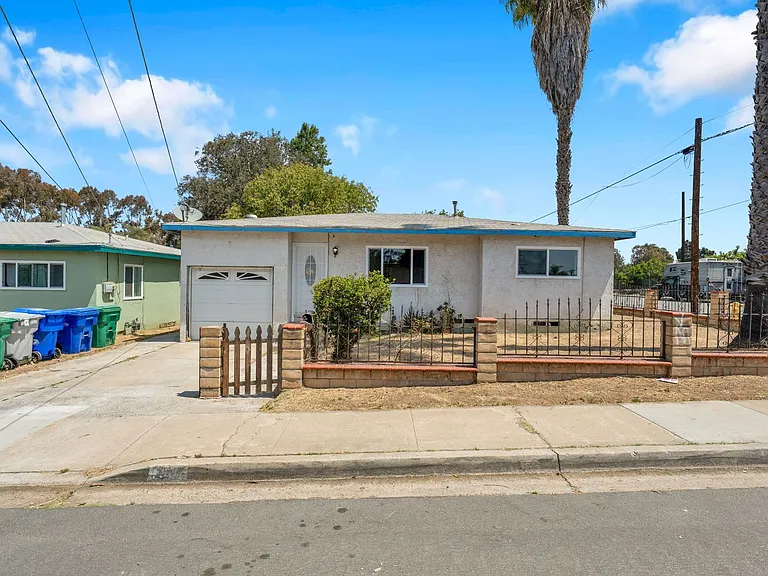 4366 Hilltop Dr — Photo 4