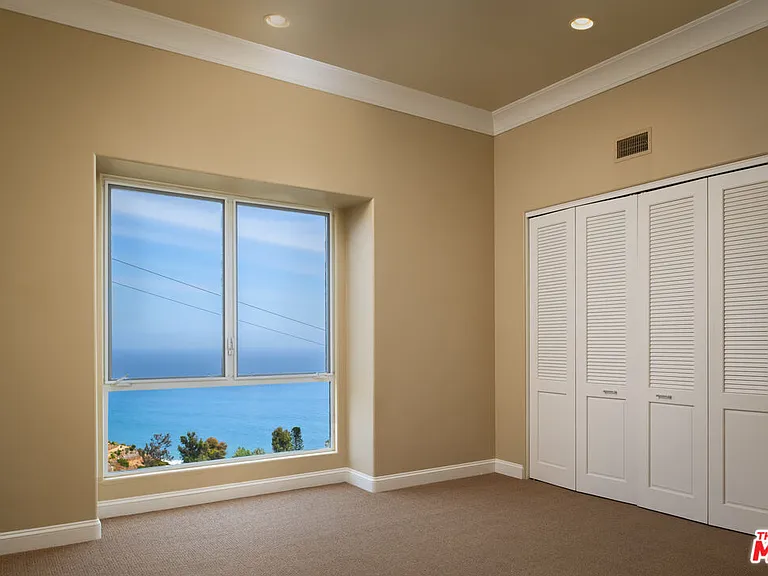 3235 Rambla Pacifico — Photo 33