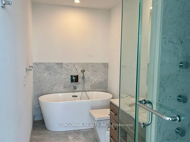 488 University Ave #3707 — Photo 5