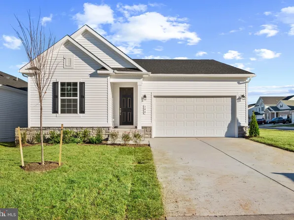 100 Lenore Ln, Winchester, VA 22602