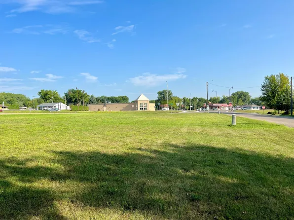 1916 W Main St, Albert Lea, MN 56007