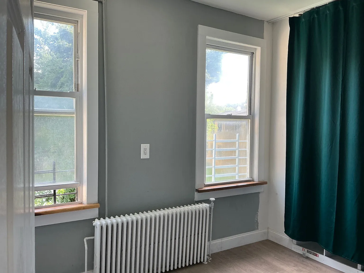 3 bed, 1.0 bath, $3,700 — Photo 4