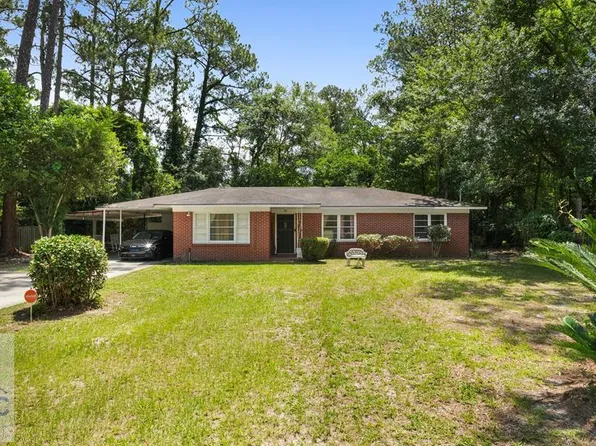 136 Groveland St, Jesup, GA 31545