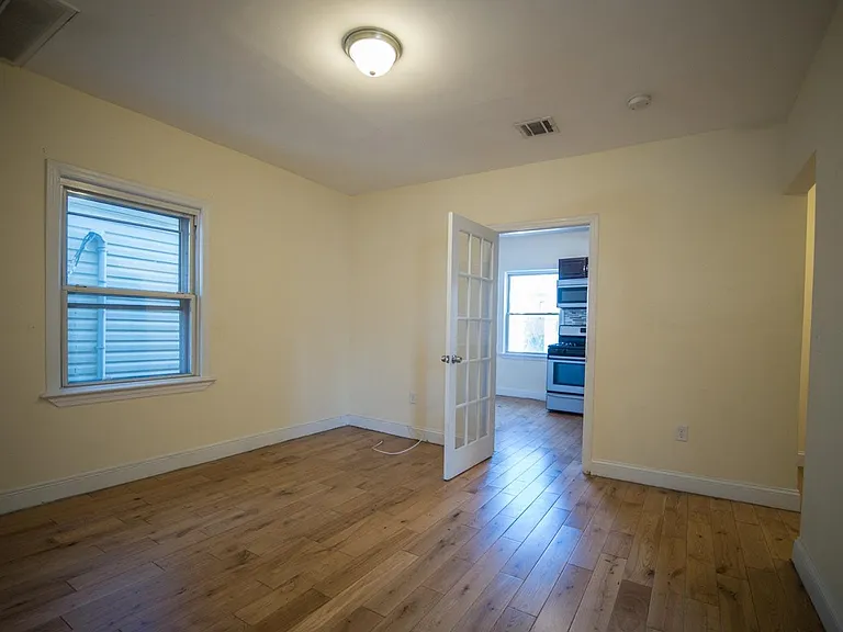 102 Webster Ave #2 — Photo 3