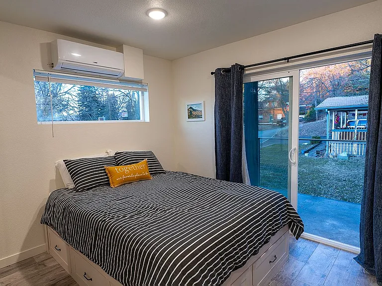 Easy Street Townhomes — Photo 8