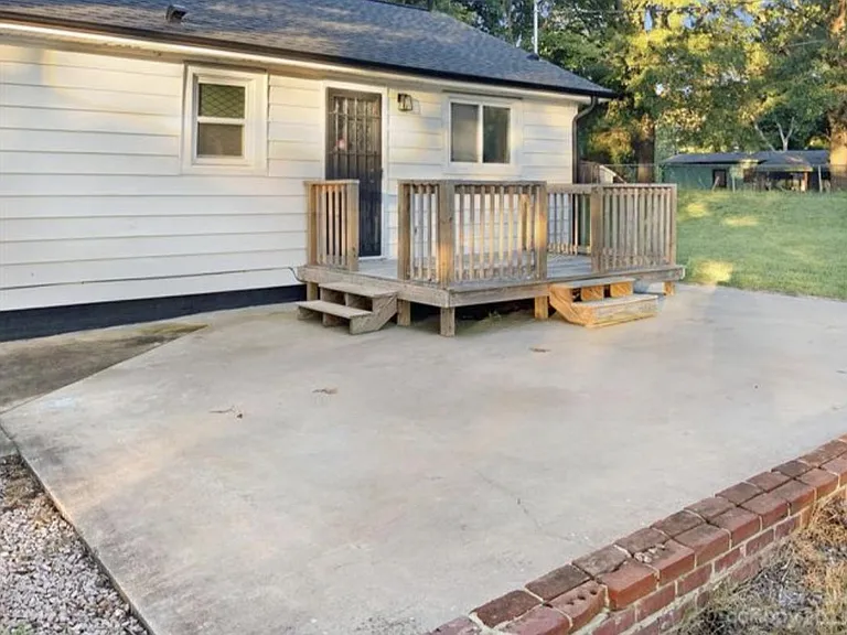 1009 McLain Rd — Photo 11