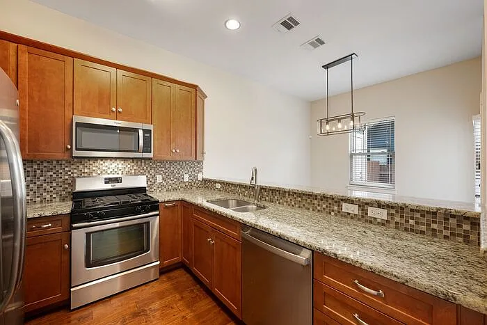 1007 Taulbee Ln — Photo 6