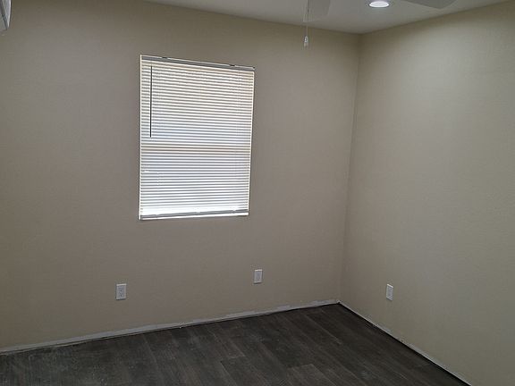 4th image of 6648 Park Ave #C
