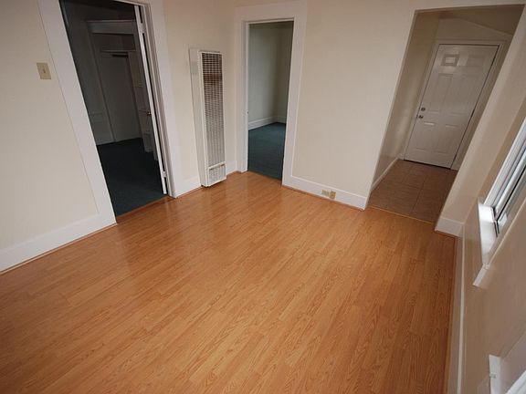 3rd image of 214 Aspen Ave #215