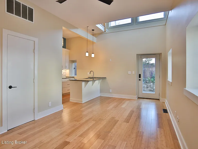 2525 George Rogers Clark Pl #T08 — Photo 3