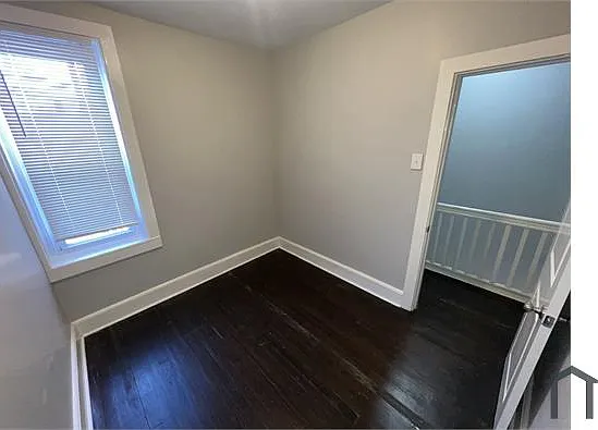 1446 N Edgewood St — Photo 22
