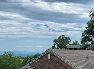 14 Doe Highlands Dr, Hillsville, VA 24343