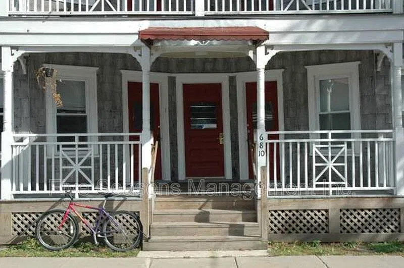 8 Greene St #3