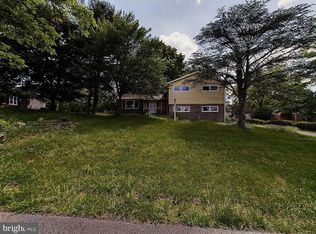 2213 Dover Rd, Harrisburg, PA 17112