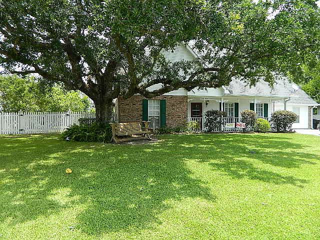 1st image of 4899 Imperial Dr