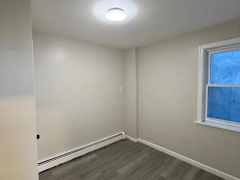 506 Ferry St #1A — Photo 4