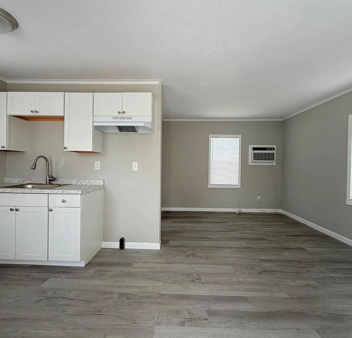 1 bed, 1.0 bath, $1,300 — Photo 4