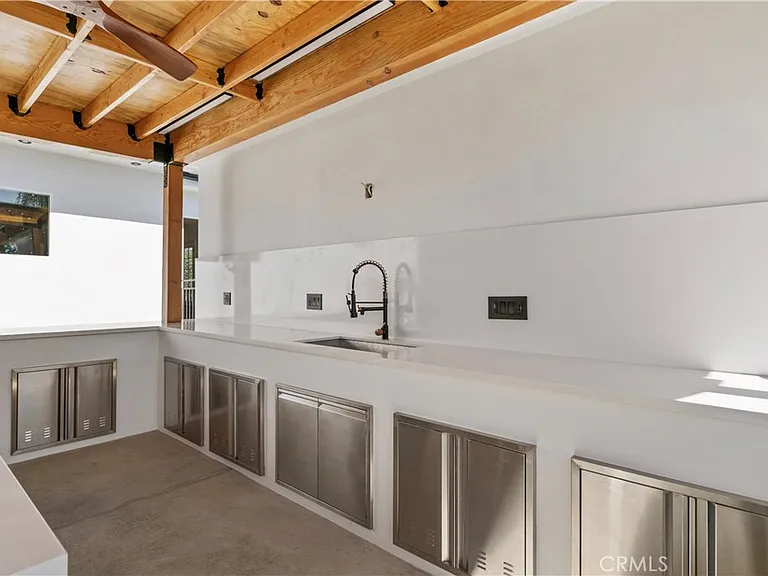536 Hampton Rd — Photo 46