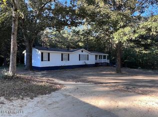 67 Red Bird Rd, Byhalia, MS 38611