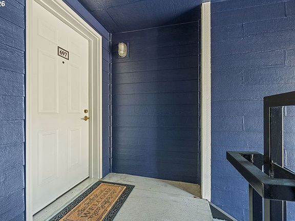 5th image of 697 NE 162nd Ave #308