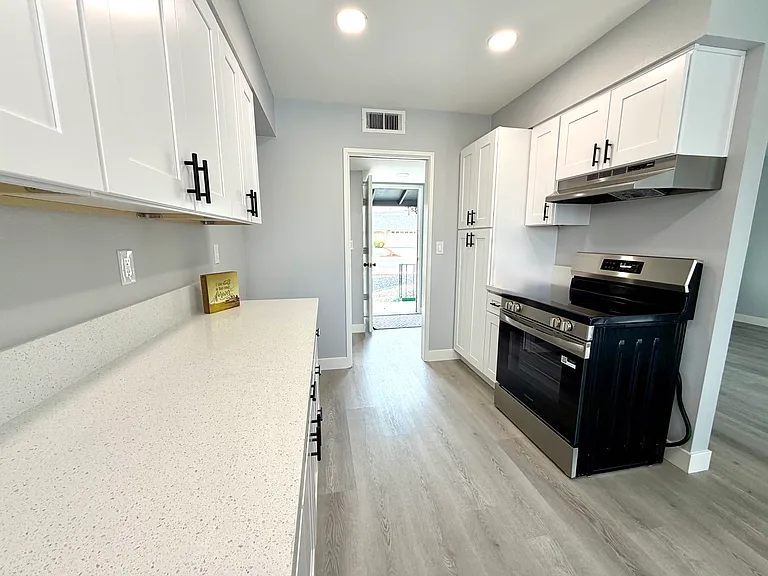 26090 Portrush Dr — Photo 19