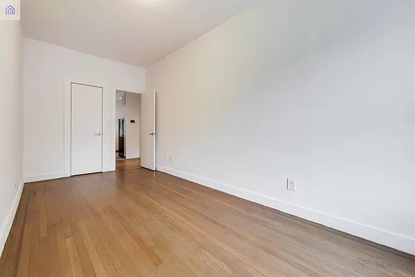 Rented by MAPT Residential LLC | media 9