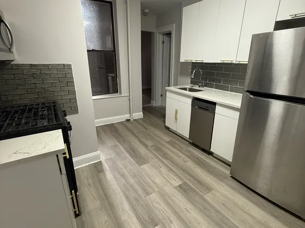5004 Palisades Avenue image 1 of 5