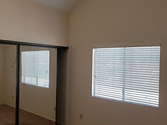5th image of 10846 Loro Verde Ave