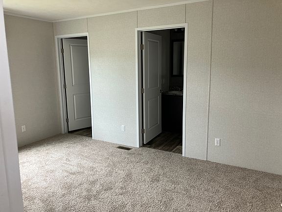 4th image of 228 Buckingham Dr #228