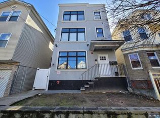 340 Hamilton Ave FLOOR 1, Paterson, NJ 07501