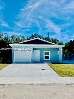 1428 Las Villas Blvd — Photo 1