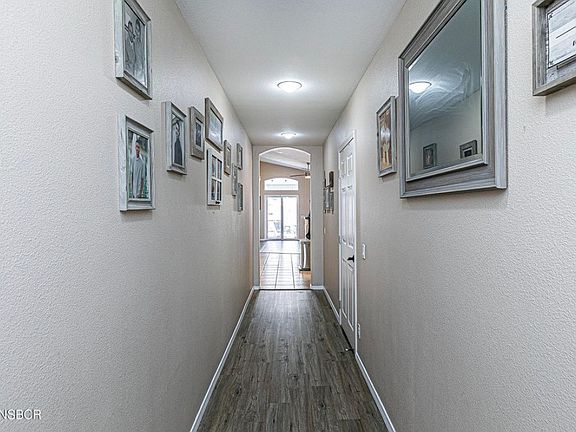 3rd image of 2421 N Baldwin Way