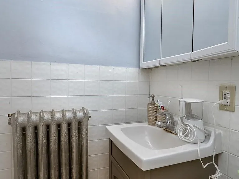 10 Parker St #1 — Photo 10