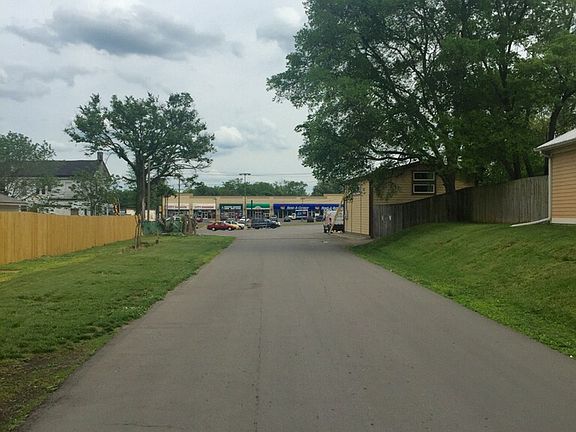 2nd image of 3611 Gallatin Pike