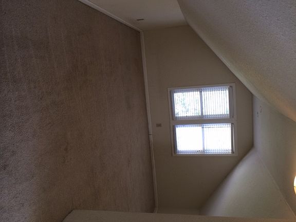 3rd image of 5233 N Spruce Ave