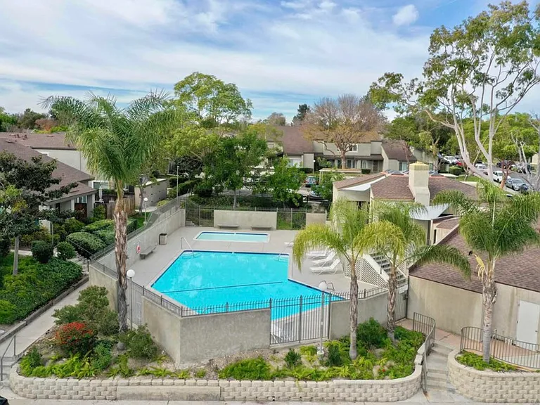 5073 La Cuenta Dr — Photo 17