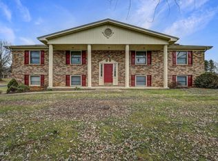 100 Satanta Rd, Kingsport, TN 37664