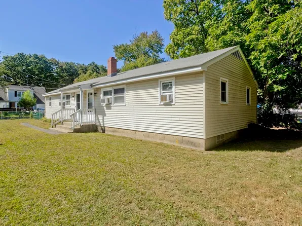 83 Lamont St, Springfield, MA 01119