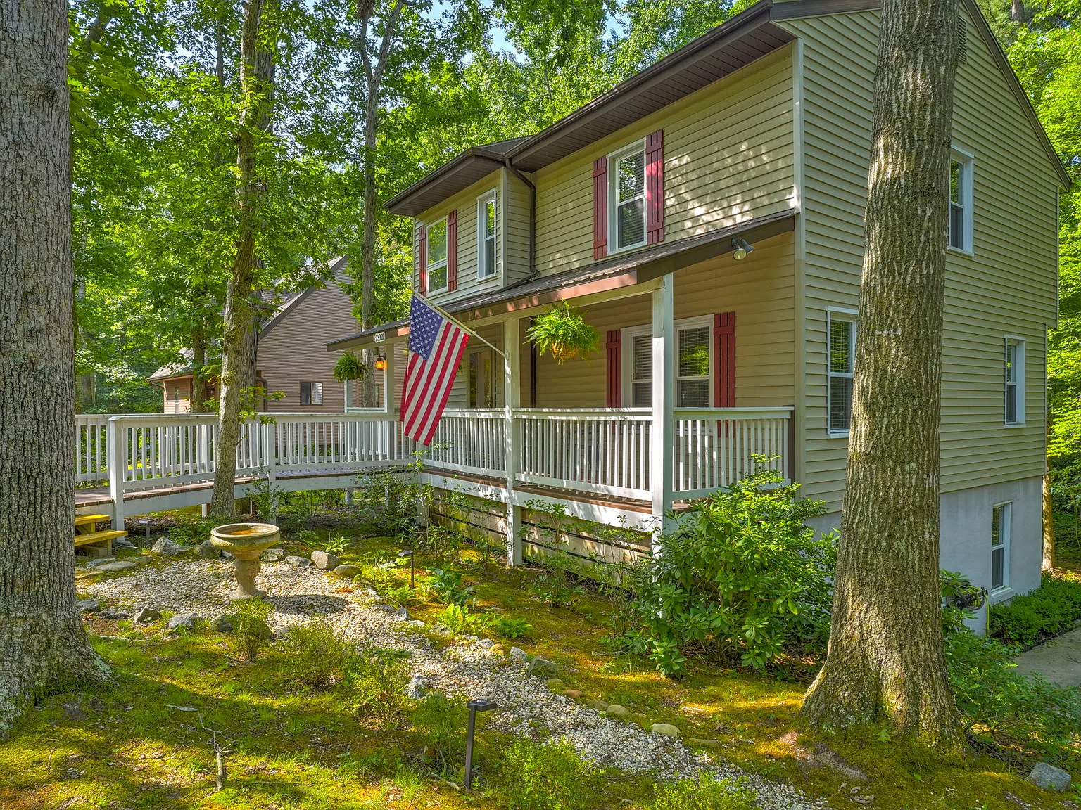 3 bed, 1952 sqft, $6,000 — Photo 3