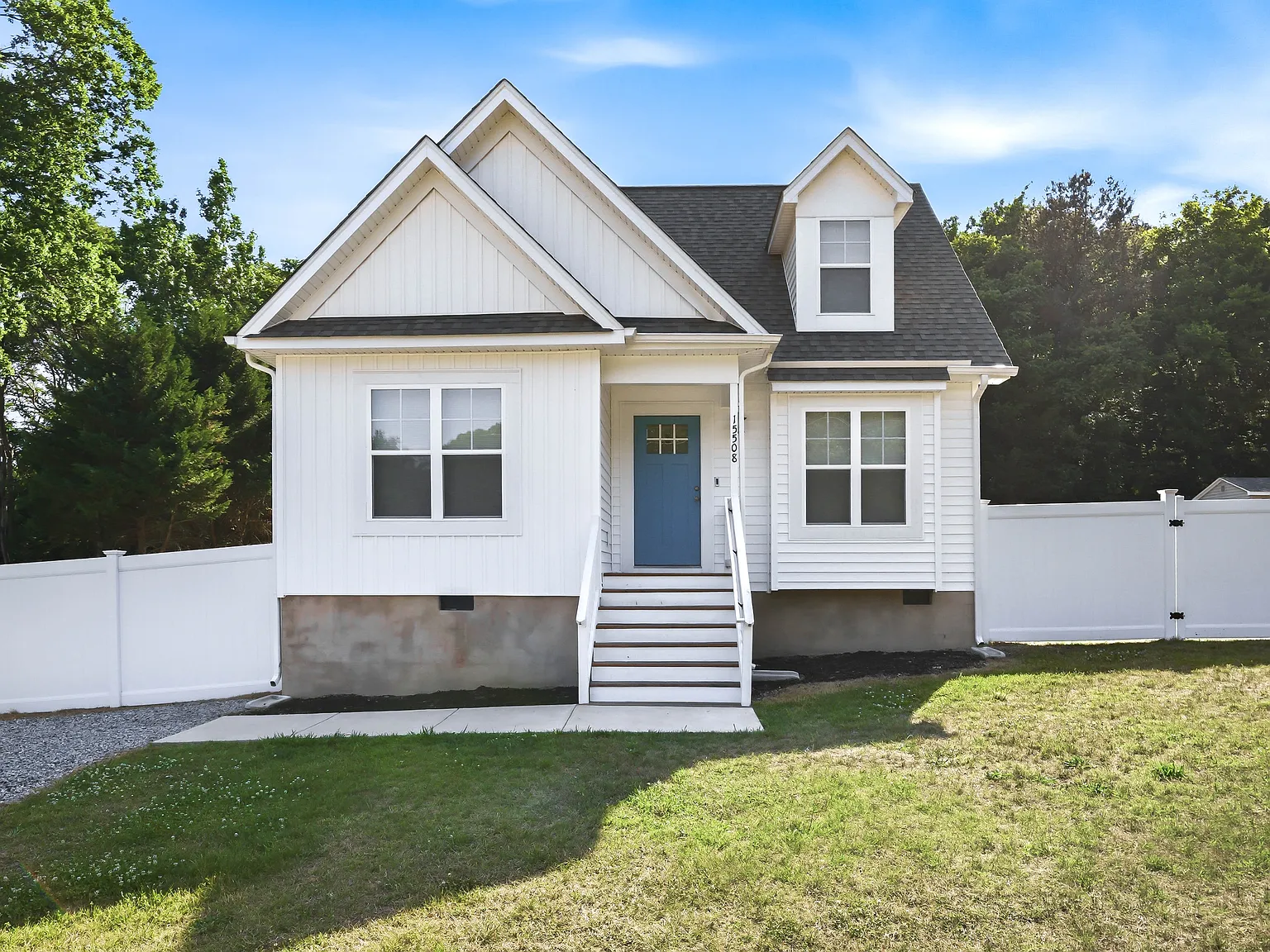 15508 Richmond Street - 1 — Photo 3