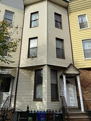 Sold by Kirrane William | media 1