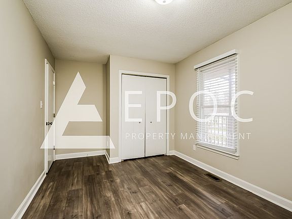3rd image of 2504 Mill Brook Trl