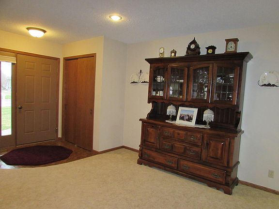 5th image of 1550 Charles St