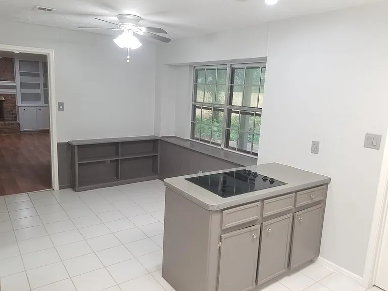 3911 Brightwood Dr — Photo 6