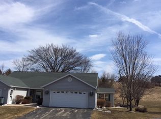 123 Stoney Ridge Rd, Ripon, WI 54971