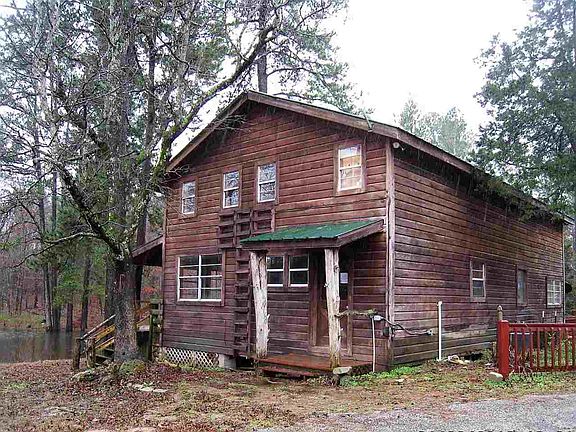 2nd image of 782 Shady Ln