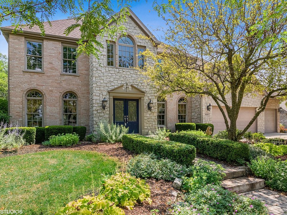 1st image of 16807 Robin Ln